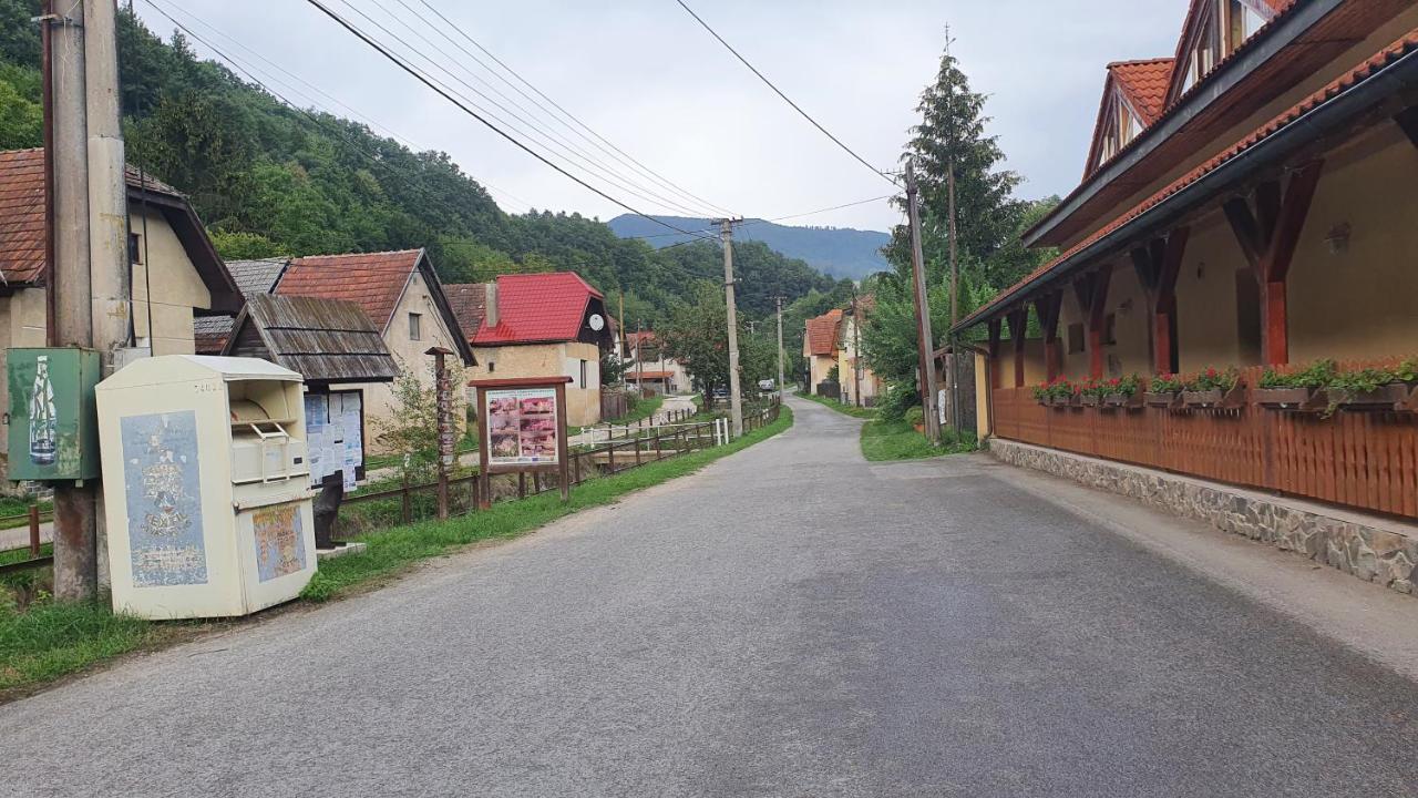 Penzion Pri Studnicke Omastina Exterior photo