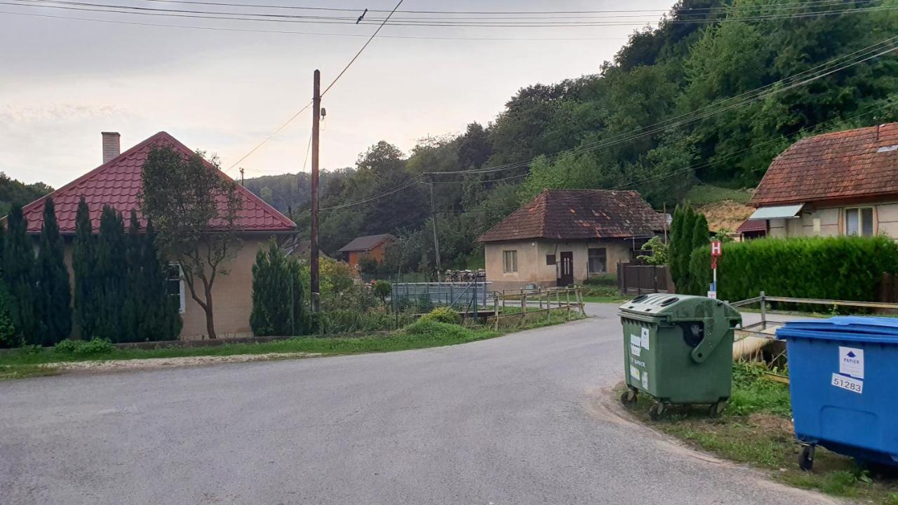 Penzion Pri Studnicke Omastina Exterior photo